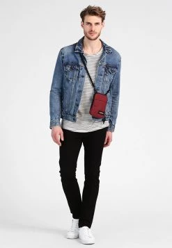 Eastpak BUDDY Sac Bandoulière Crafty Wine Unisex