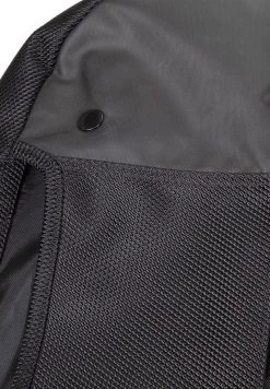 Eastpak Unisex Housse Pour Vêtement Cnnct Coat -Eastpak Sacs Magasin 356b5216ffc748d18a25b2349dac405e