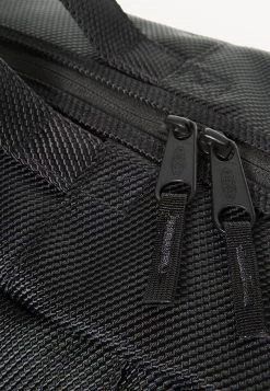 Eastpak CNNCT Sac De Voyage Black Unisex -Eastpak Sacs Magasin 4296c0c18b6b42a3b1f77f4e251613b1