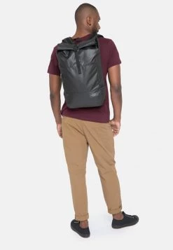 Eastpak Unisex MACNEE TOPPED Sac à Dos Black -Eastpak Sacs Magasin 8160e9574a91482c9e71848af66940a5