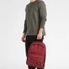 Eastpak Unisex OUT OF OFFICE Sac à Dos Crafty Wine -Eastpak Sacs Magasin a93f6238c84d4bce8265a5d7a80162b1