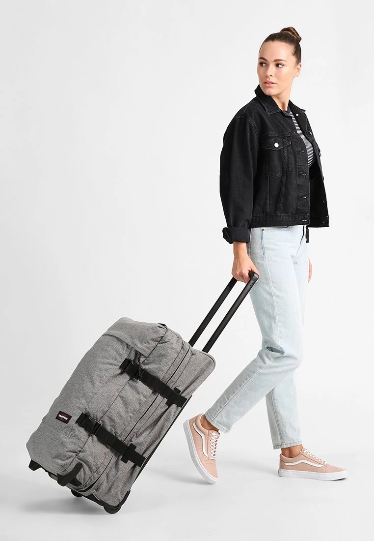 Eastpak TRANVERZ M CORE COLORS REISEGEPÄCK Valise à Roulettes Sunday Grey Unisex 3 Eastpak TRANVERZ M CORE COLORS REISEGEPÄCK Valise à Roulettes Sunday Grey Unisex