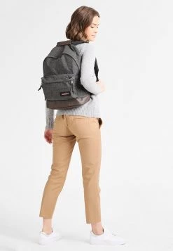 Eastpak WYOMING Sac à Dos Black Denim Unisex -Eastpak Sacs Magasin ba20ee3e0e2840cbadd2422d239da0b7