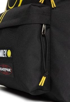 Eastpak PADDED PAKR Sac à Dos Smiley Graffiti Black Unisex -Eastpak Sacs Magasin c09c4ed976ae4414ad3ccbf830e72016
